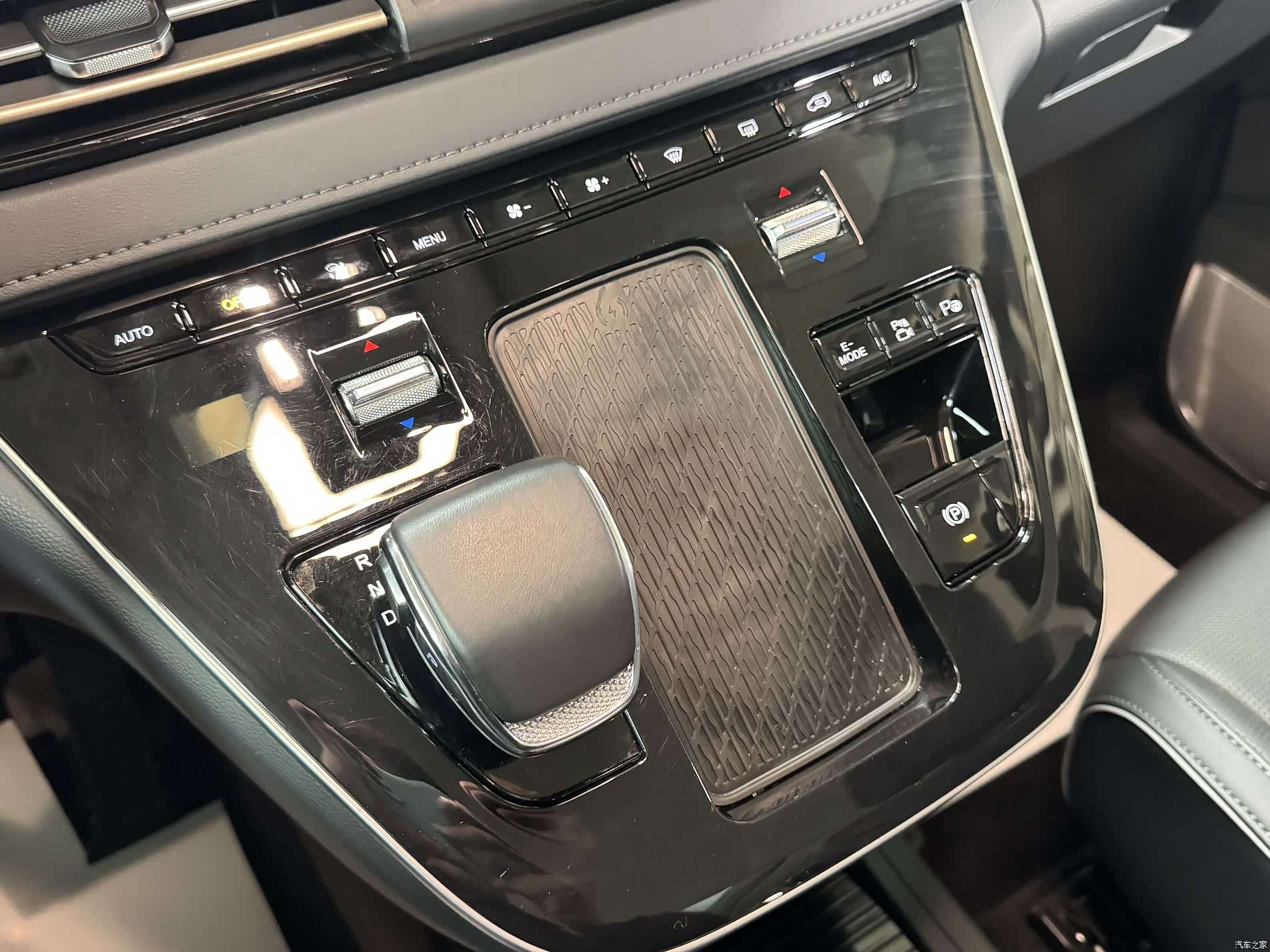Hongqi HQ9, 2024 7