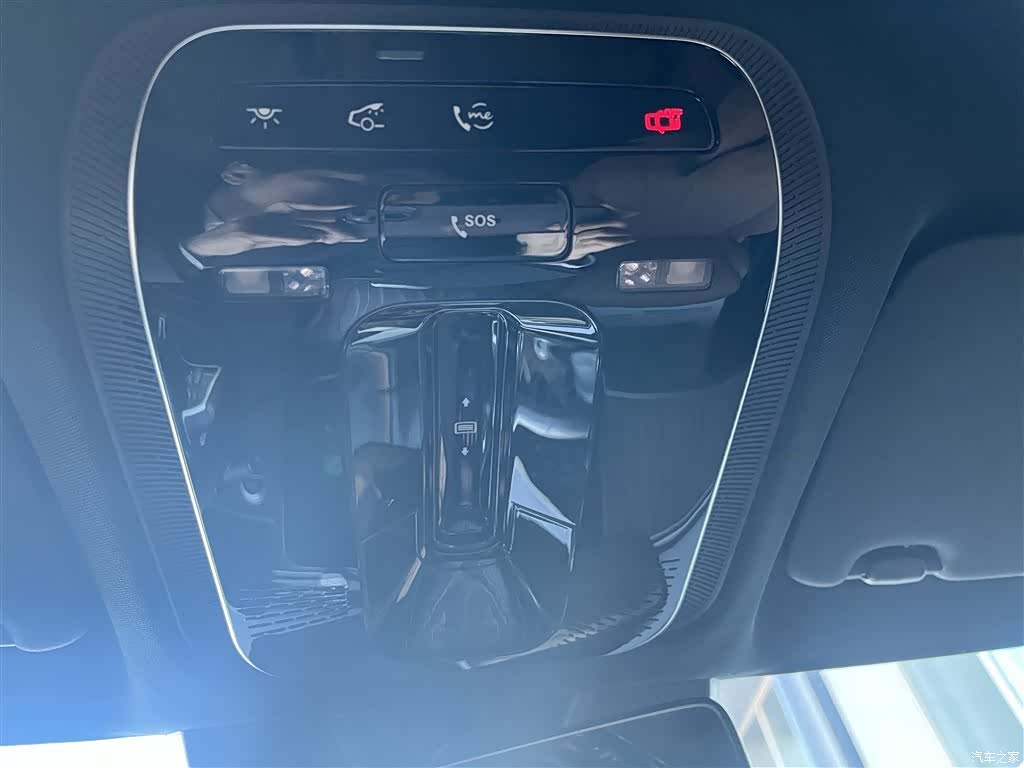 Mercedes-Benz E-Class, 2024 18