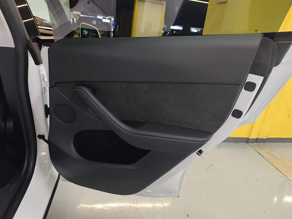 Tesla Model Y Tesla Model Y