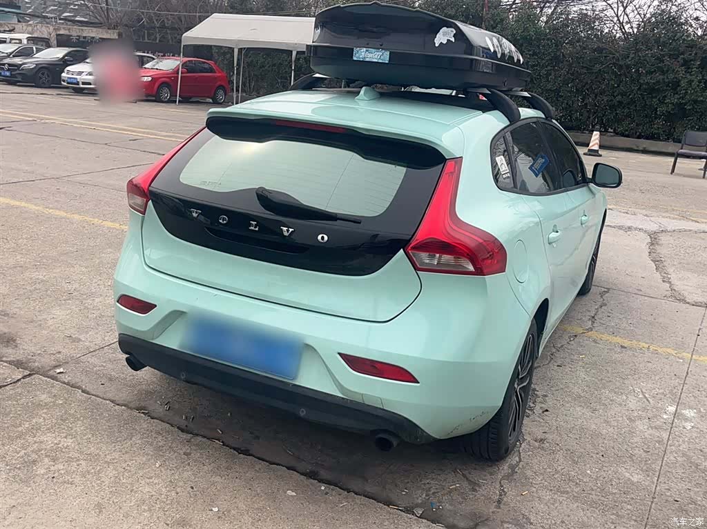 Volvo V40, 2018 все фото