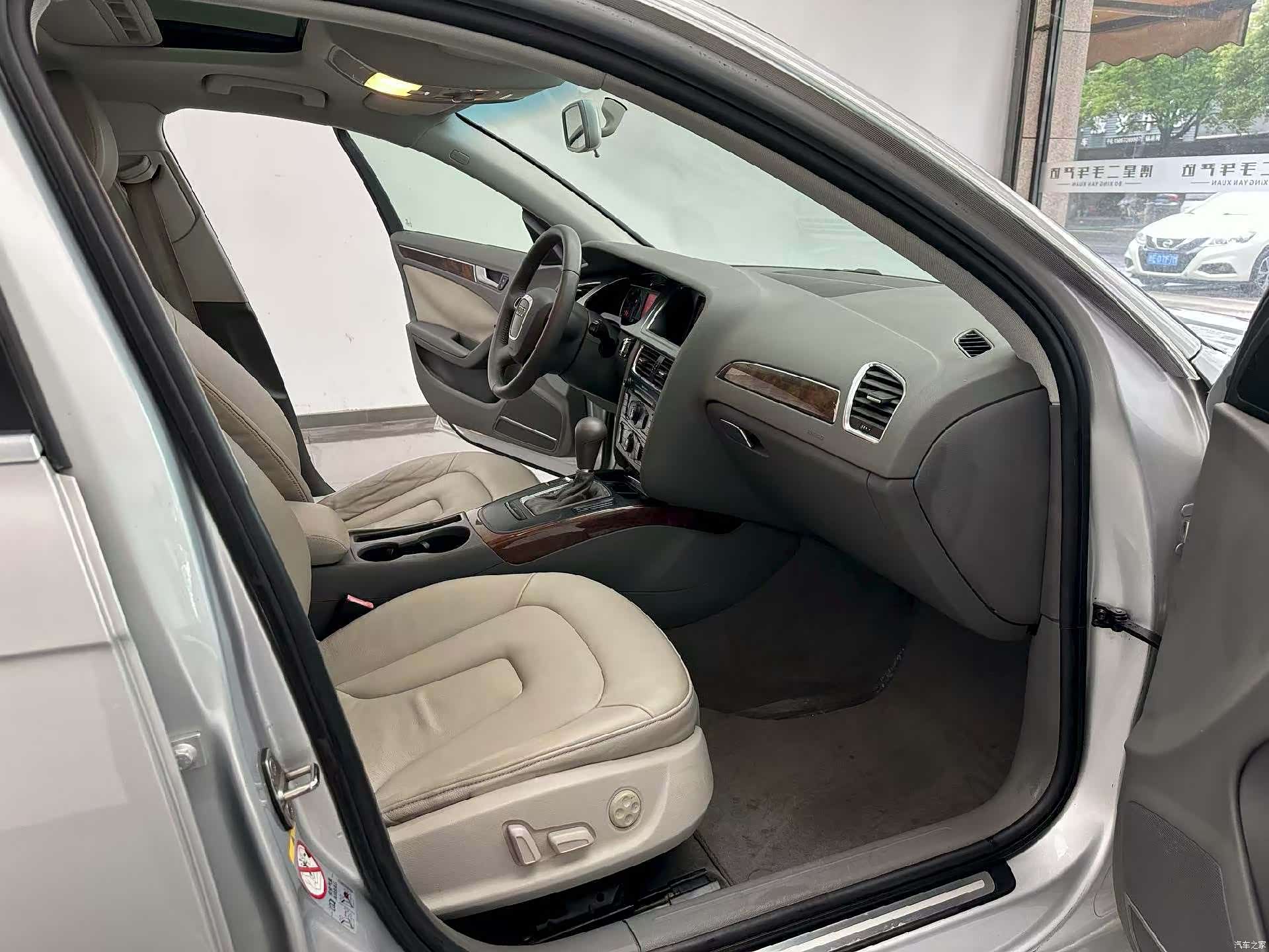 Audi A4L, 2011 4