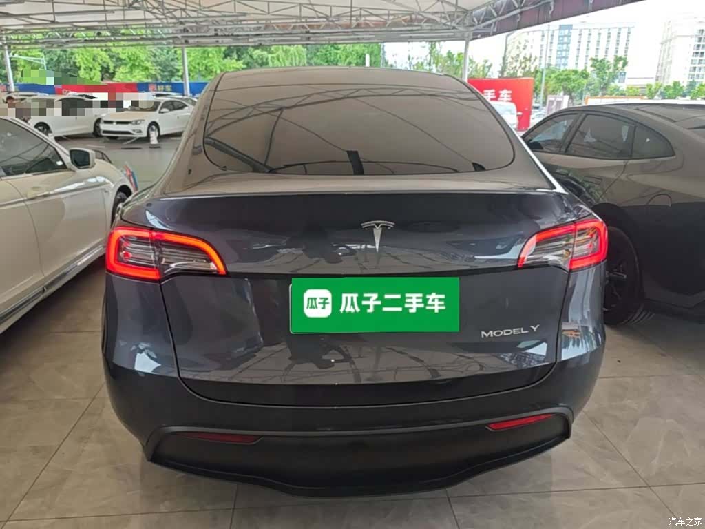 Tesla Model Y, 2023 6