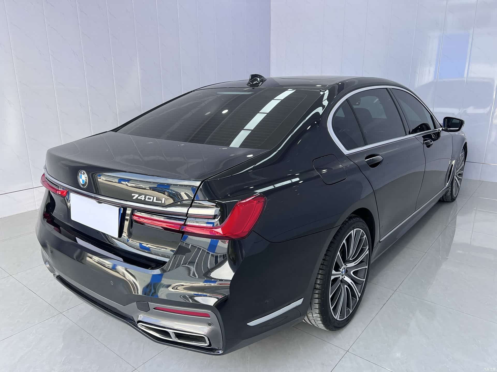 BMW 7 Series, 2019 все фото