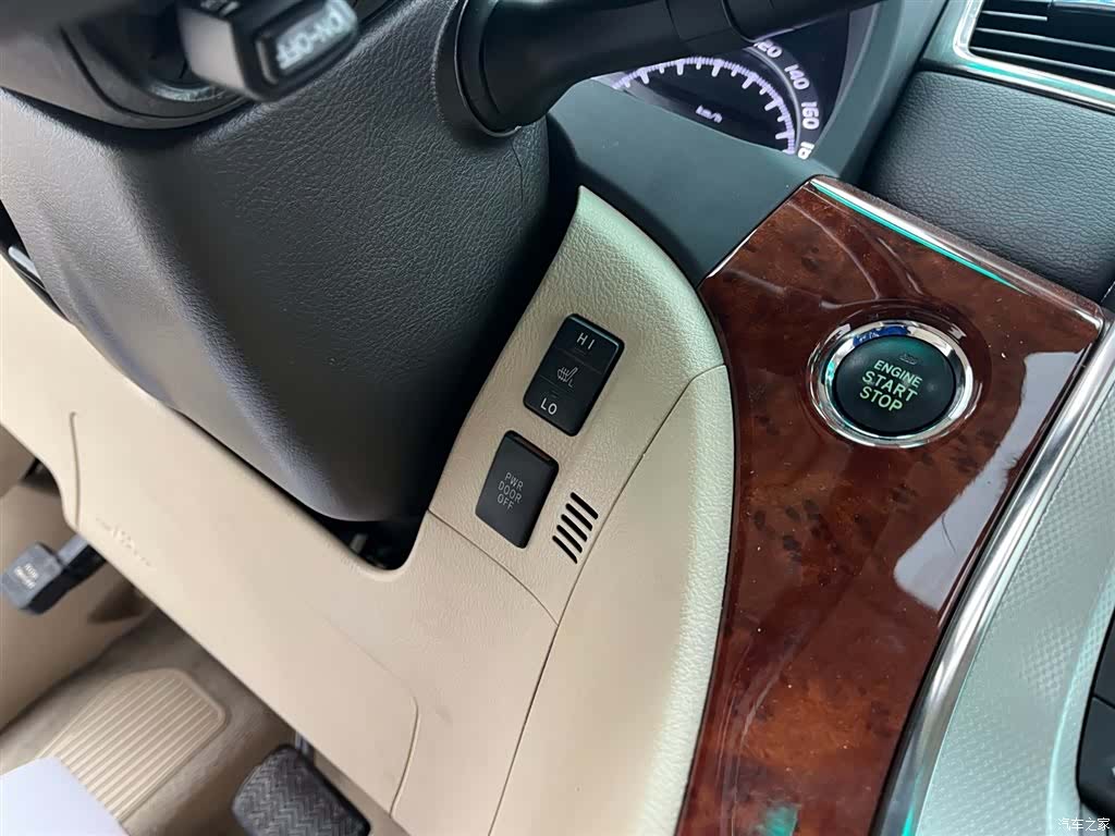 Toyota Alphard, 2011 16