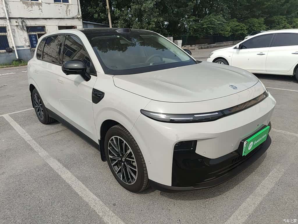 Leapmotor B10, 2025 4