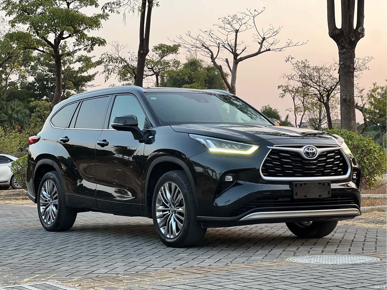 Toyota Highlander, 2022 3