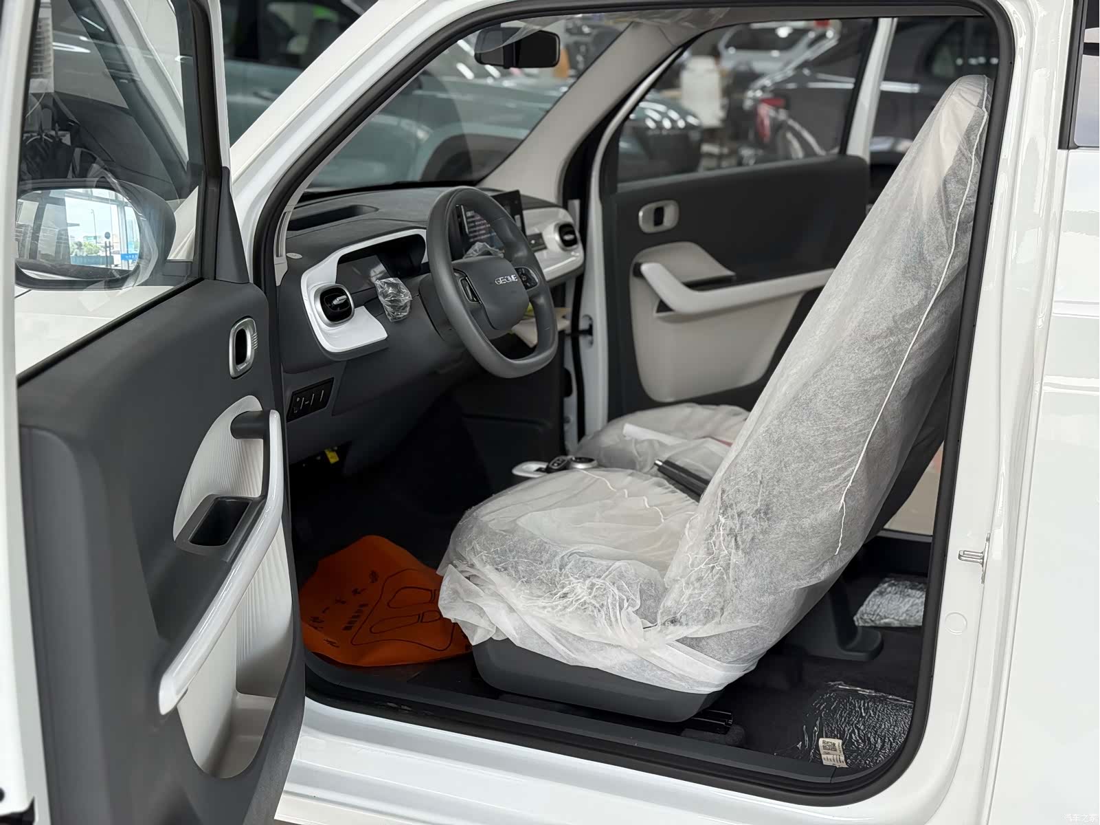 Geely Panda, 2026 4