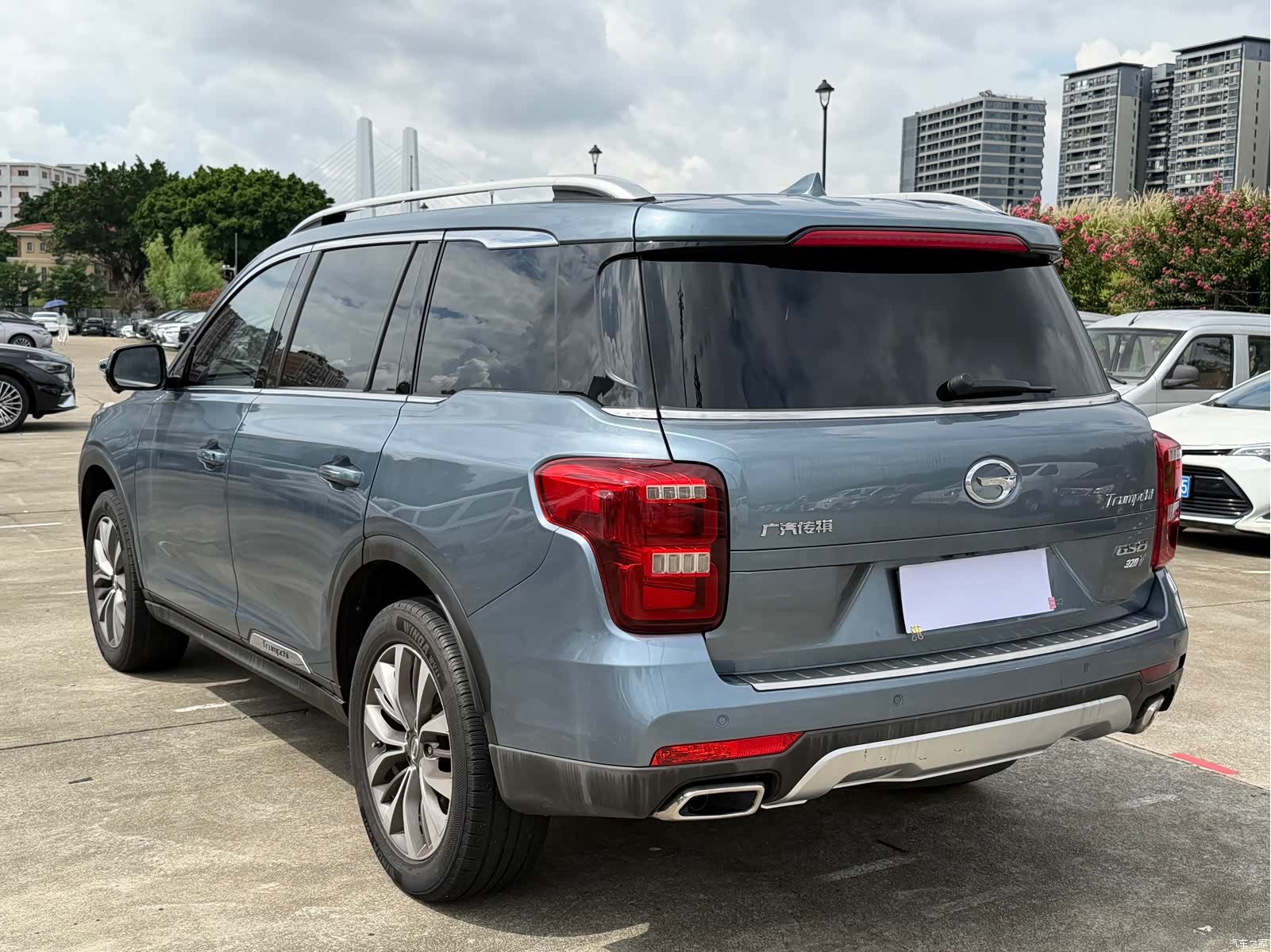 Trumpchi GS8, 2017 15
