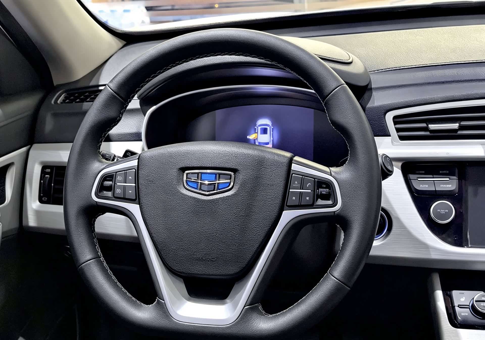 Geely Boyue, 2019 13