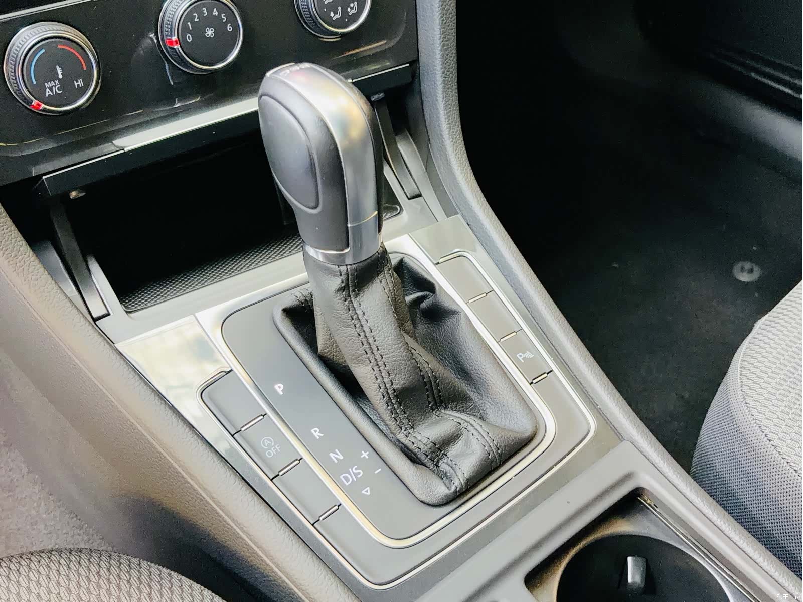 Volkswagen Golf, 2019 11
