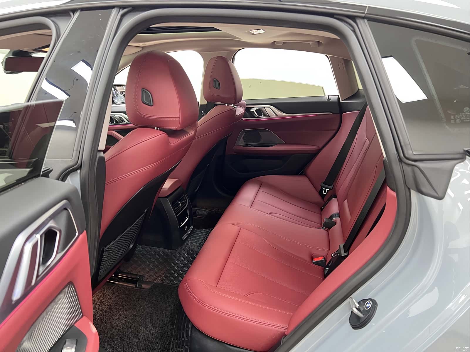 BMW i4, 2024 17