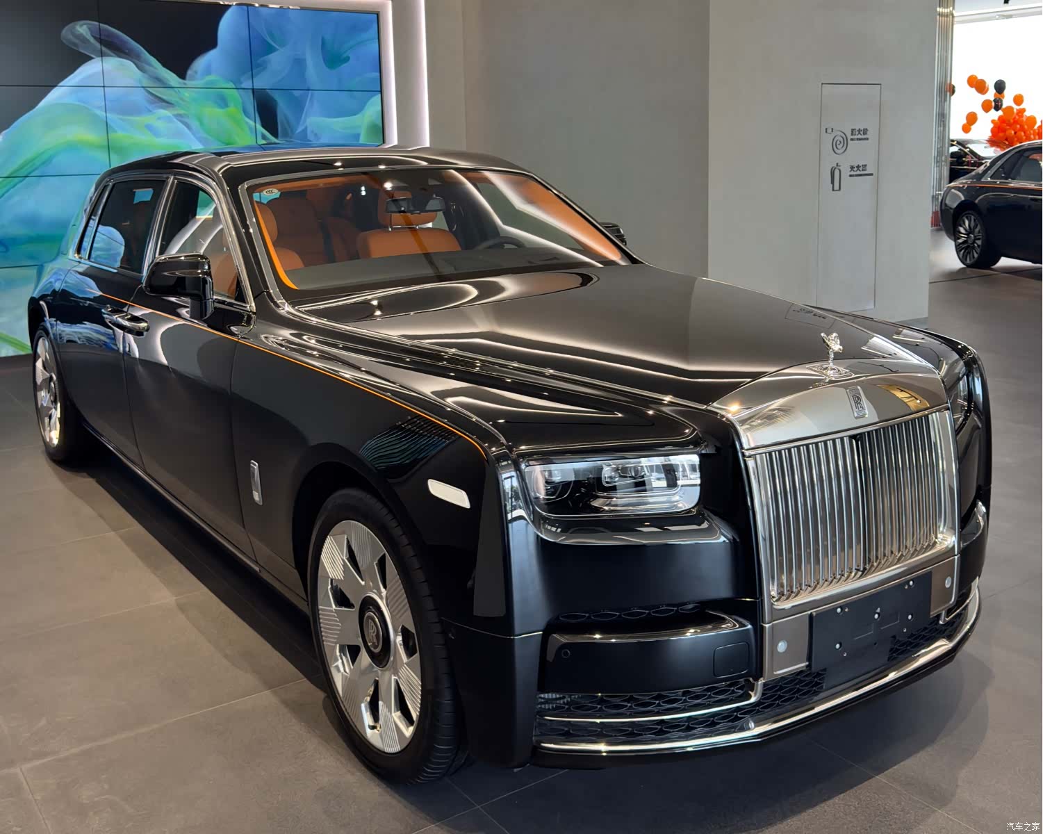 Rolls-Royce Phantom, 1900 3