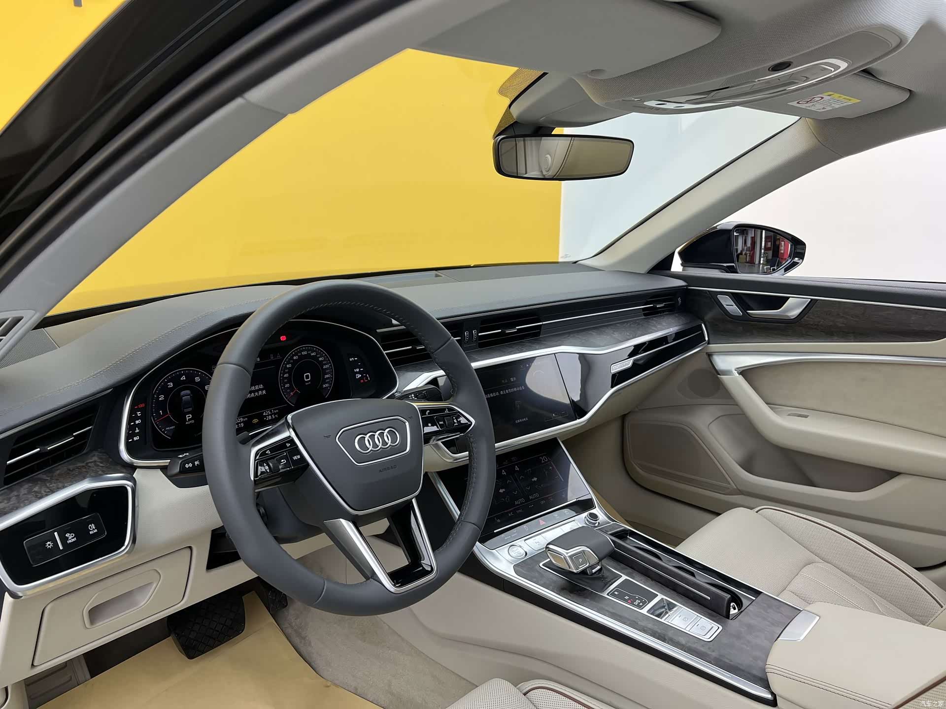 Audi A6L, 2019 3
