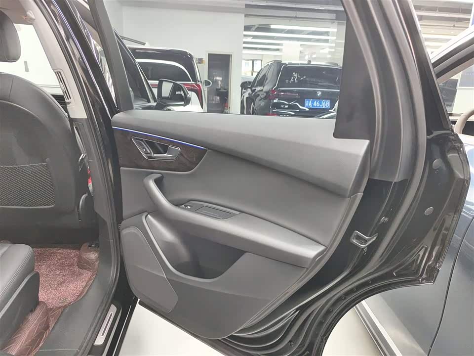 Audi Q7 Audi Q7