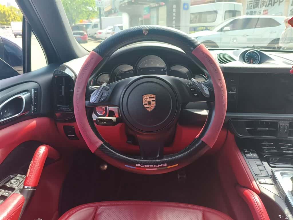 Porsche Cayenne, 2014 3