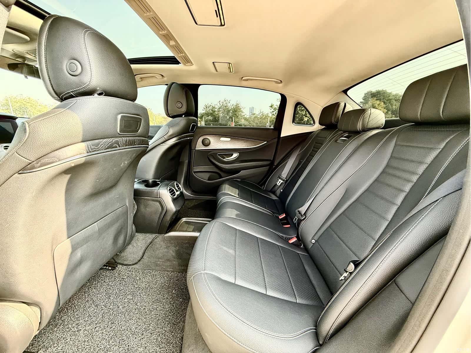 Mercedes-Benz E-Class, 2017 9
