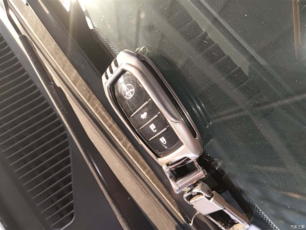Toyota Prado, 2015 9