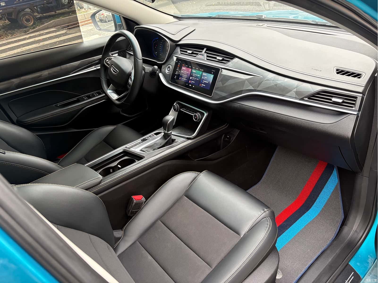 Geely Binray, 2022 9