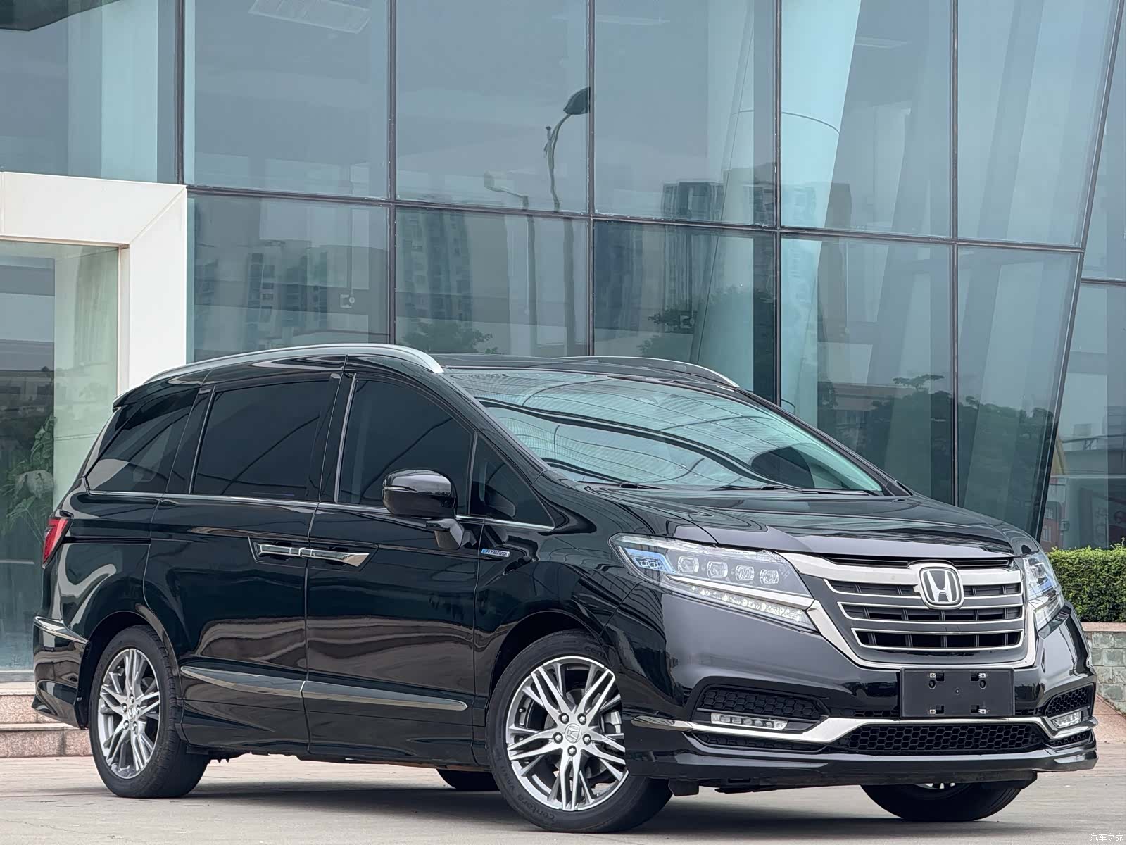 Honda Elysion, 2021 3