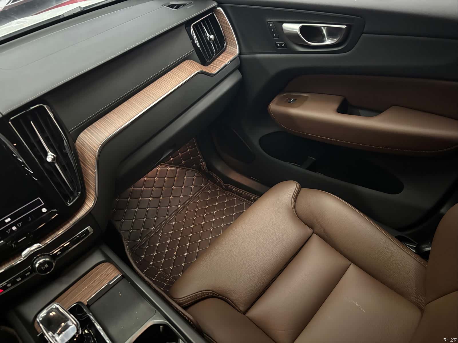 Volvo XC60, 2024 10