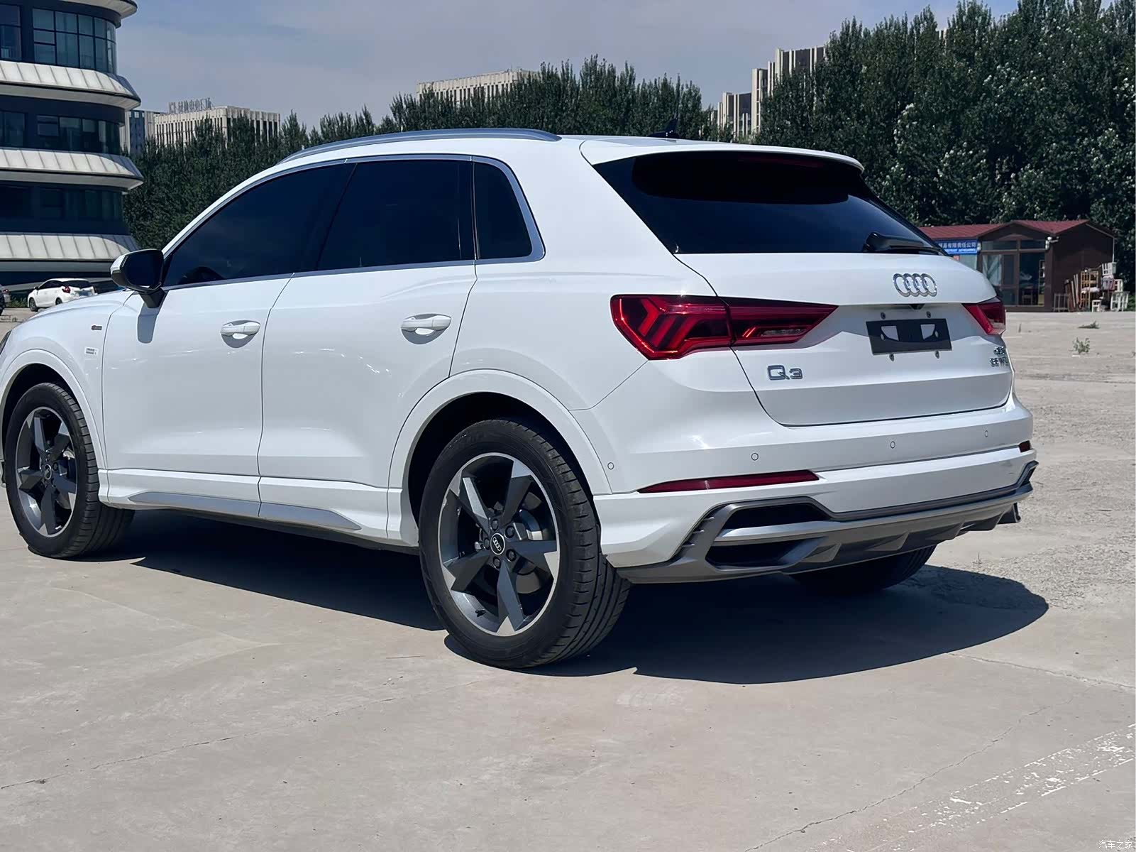 Audi Q3, 2022 7