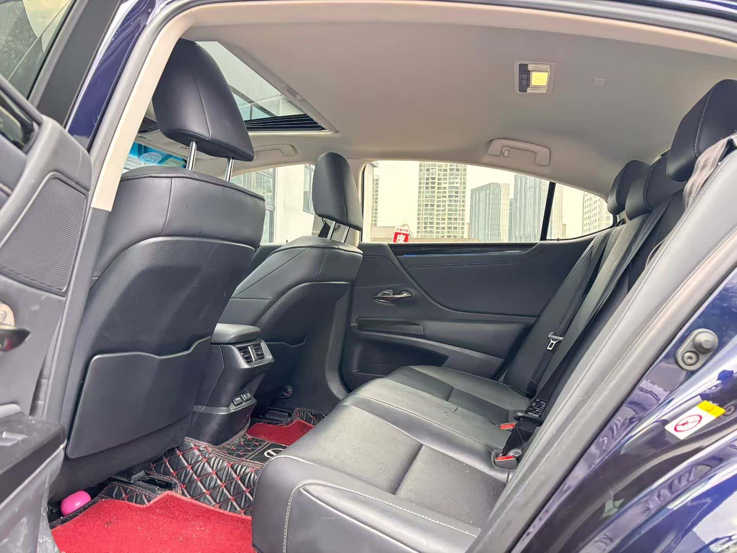 Lexus ES, 2019 7