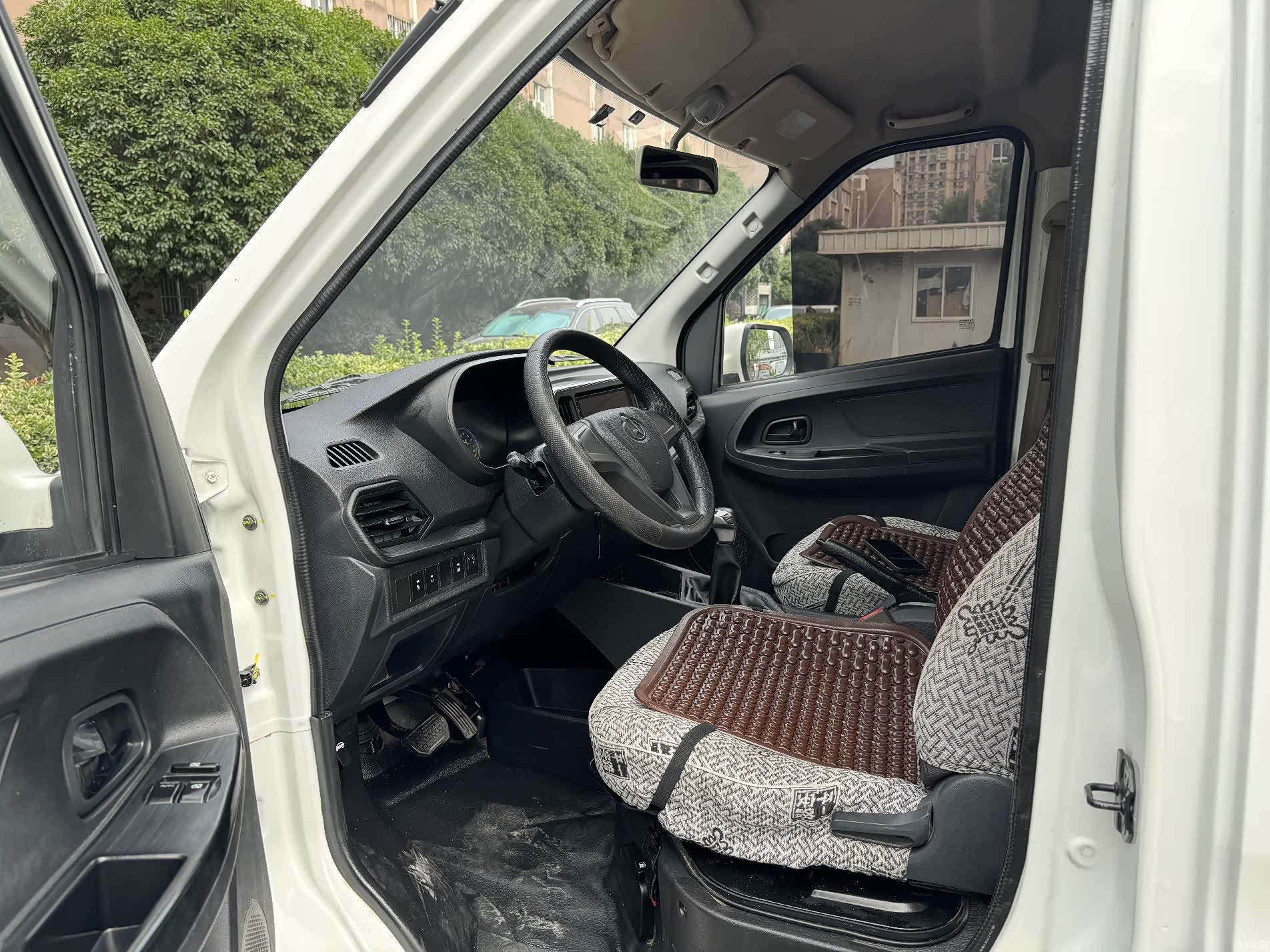 Changan EM80, 2024 14