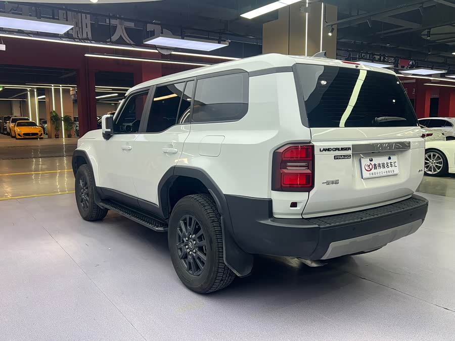 Toyota Prado 2026, фото 16