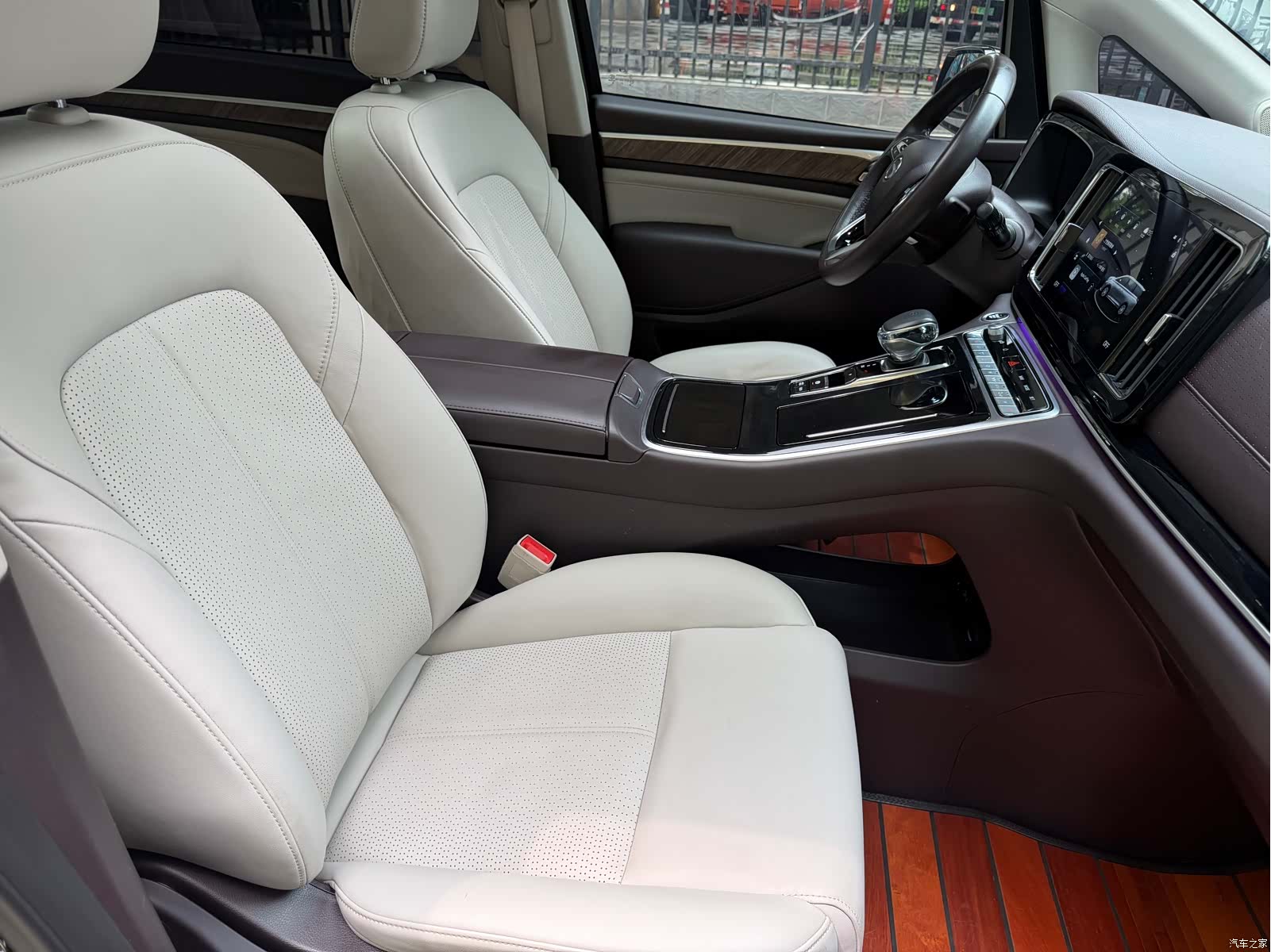 Trumpchi M8, 2022 17