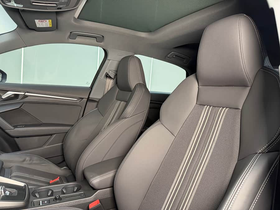 Audi A3 2021, фото 21
