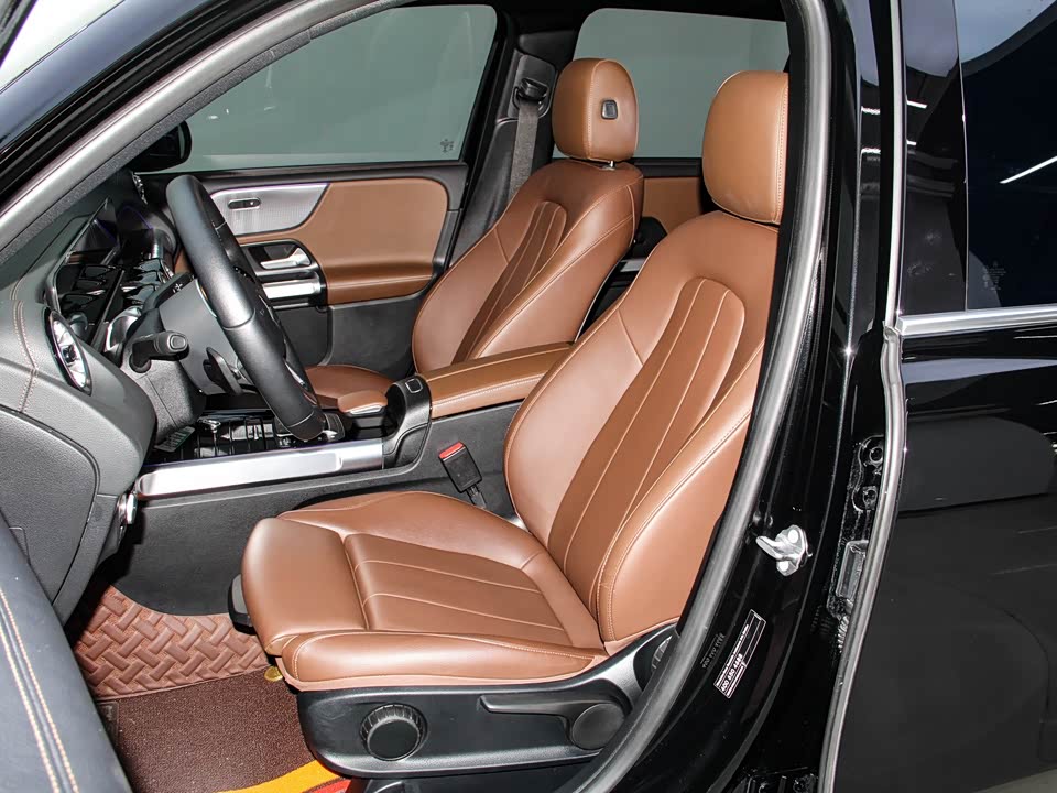Mercedes-Benz GLB Mercedes-Benz GLB