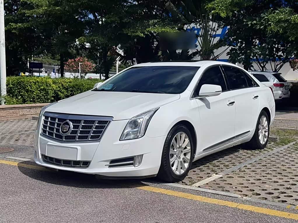 Cadillac XTS