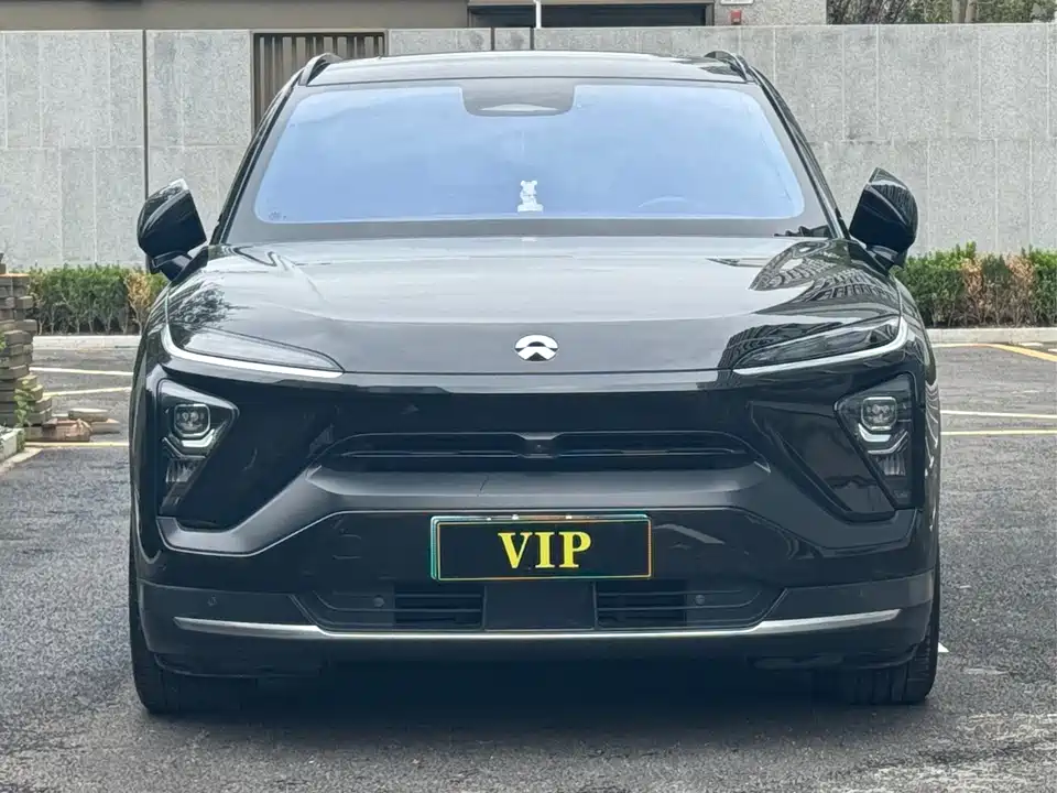NIO ES6