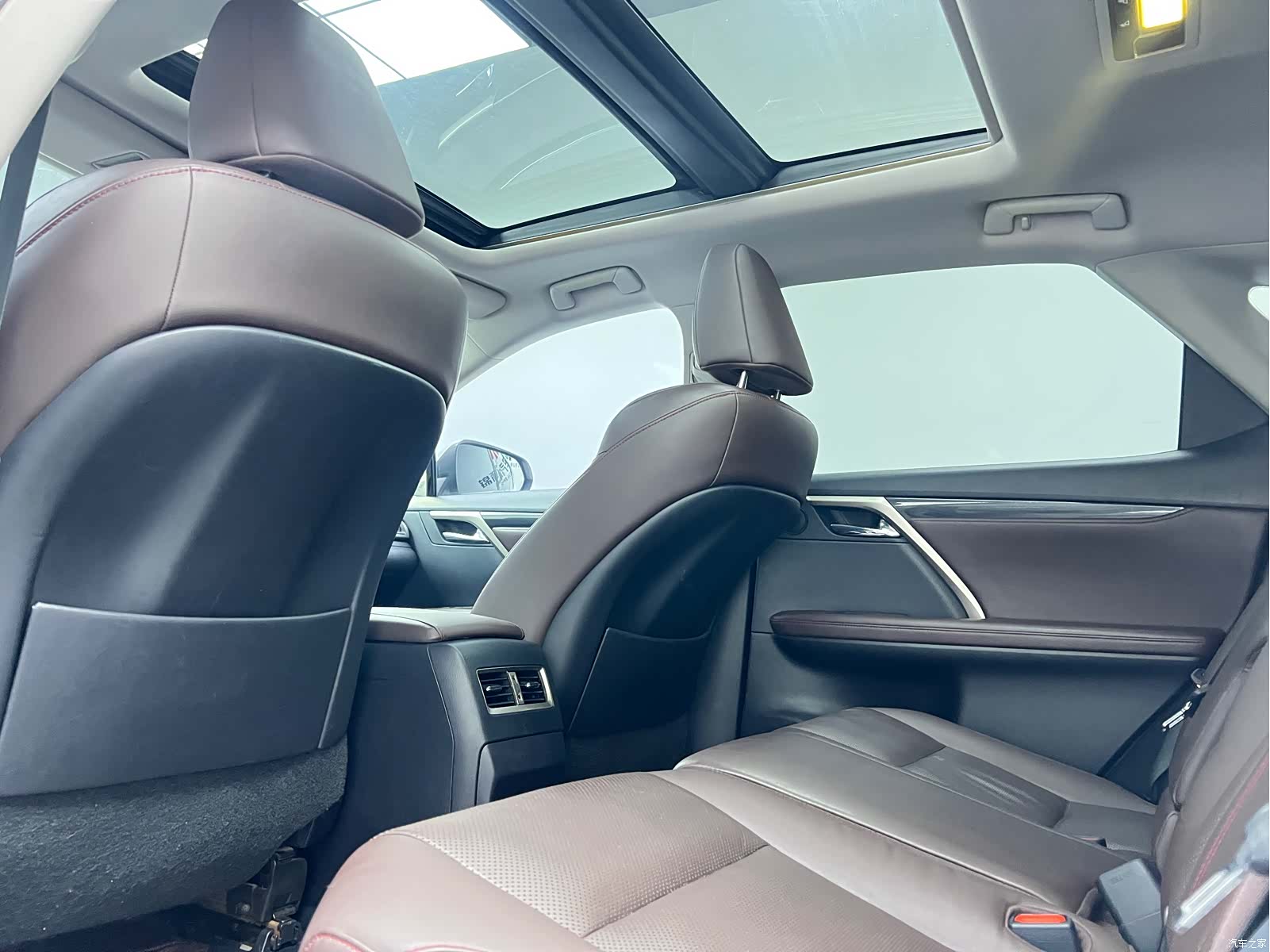 Lexus RX, 2019 8