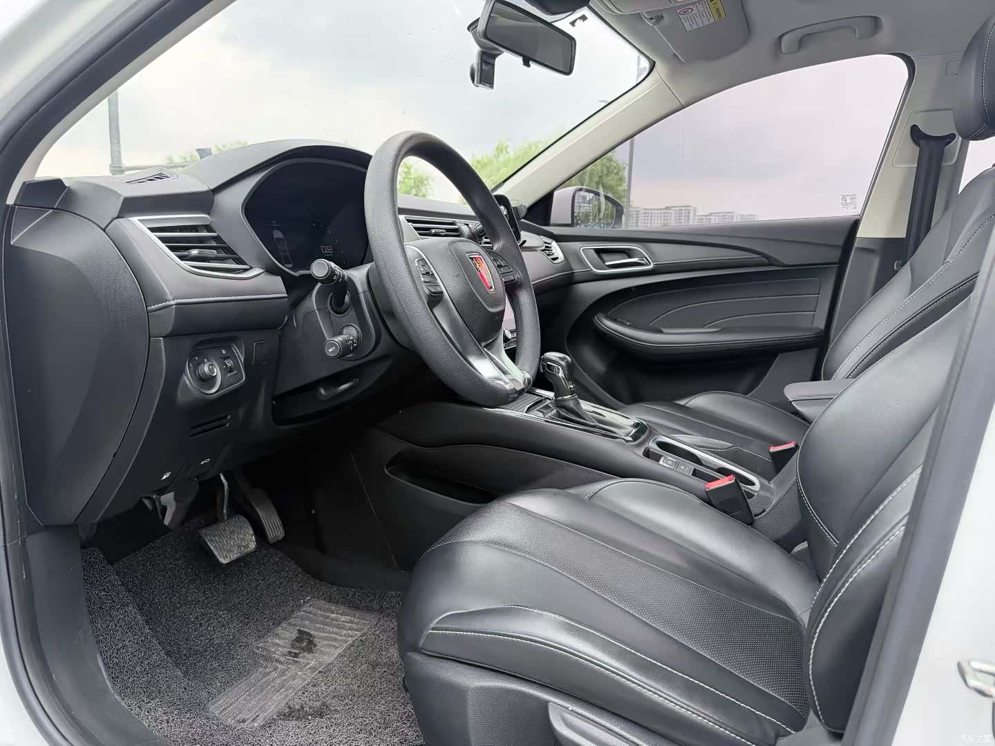 Roewe i5, 2021 4