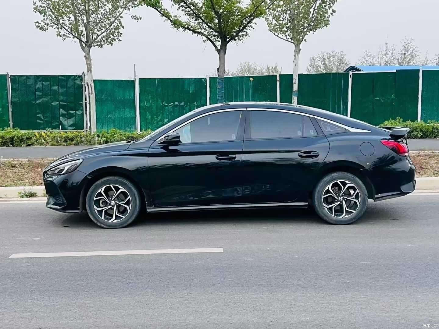 MG MG5, 2021 9