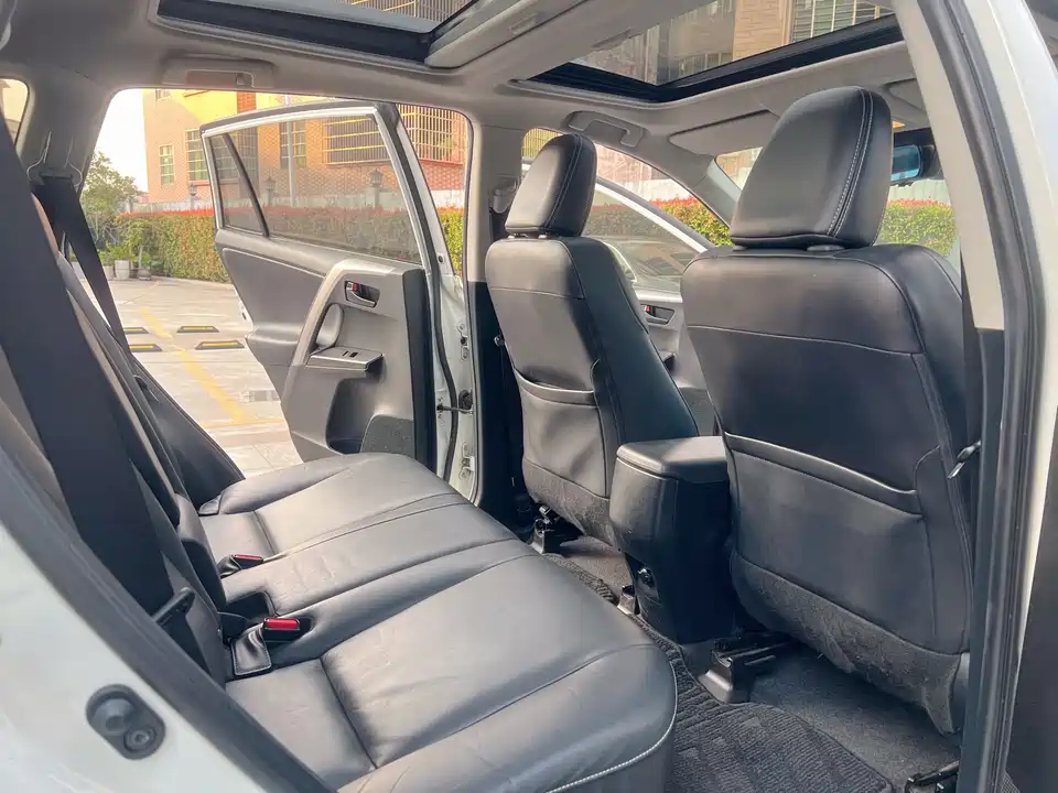 Toyota RAV4 Rongfang