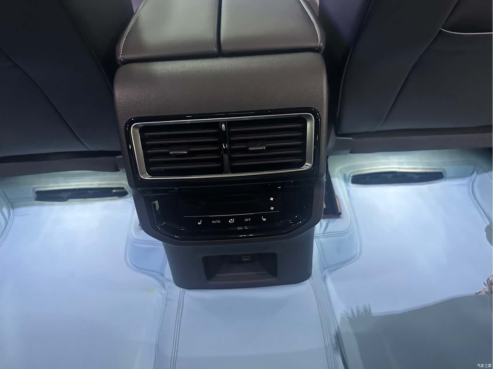 Volkswagen Teramont, 2024 17