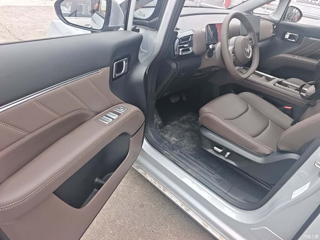 Wuling 730, 2025 23