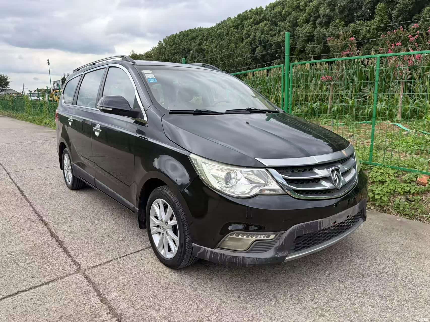 Wuling 730, 2015 3