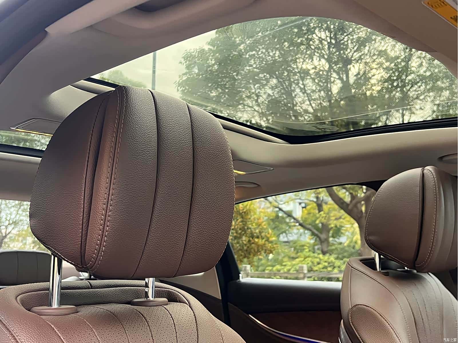 Mercedes-Benz E-Class, 2022 12