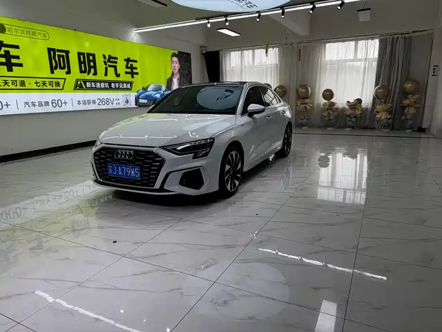 Audi A3 2022 — купить из Китая под заказ