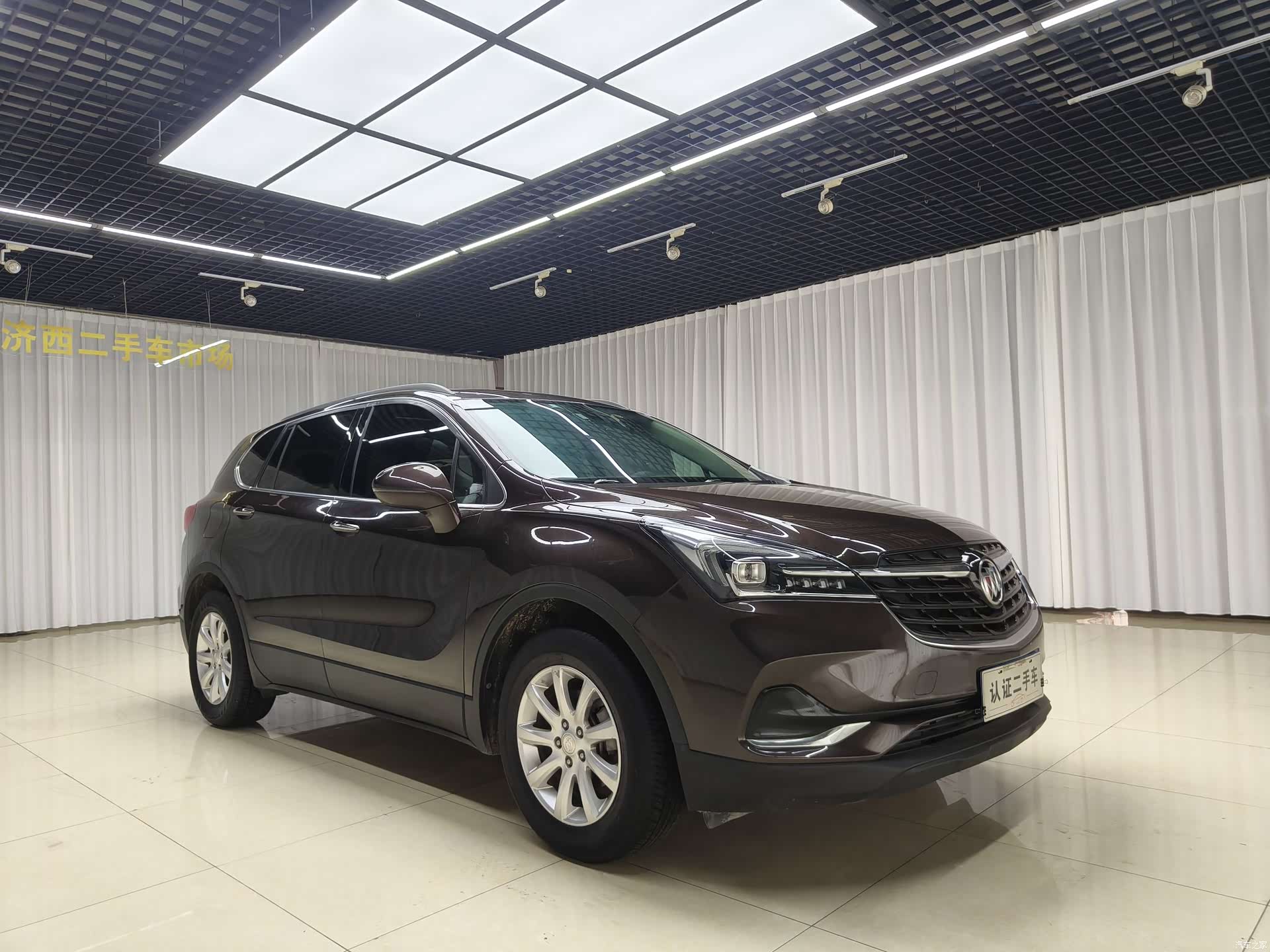 Buick Envision Plus, 2021 3