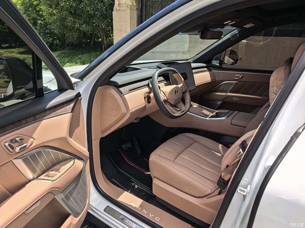 NIO L90, 2025 11