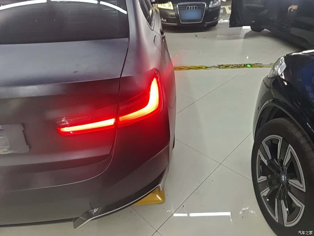 BMW i3, 2023 8
