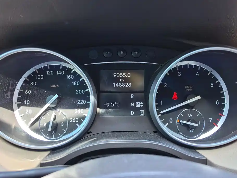 Mercedes-Benz R-class