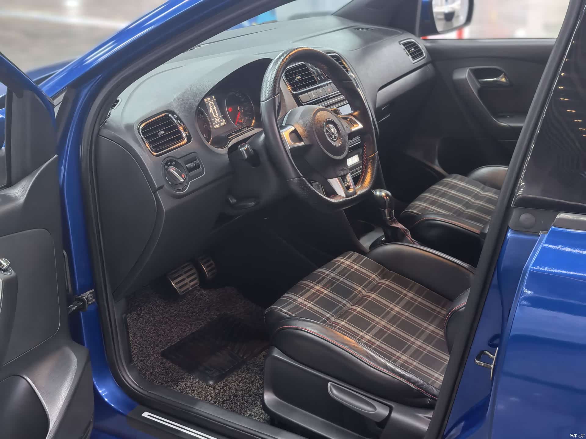 Volkswagen Polo, 2012 4