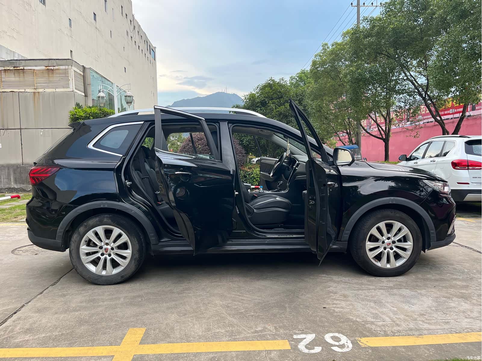Roewe RX5, 2018 12