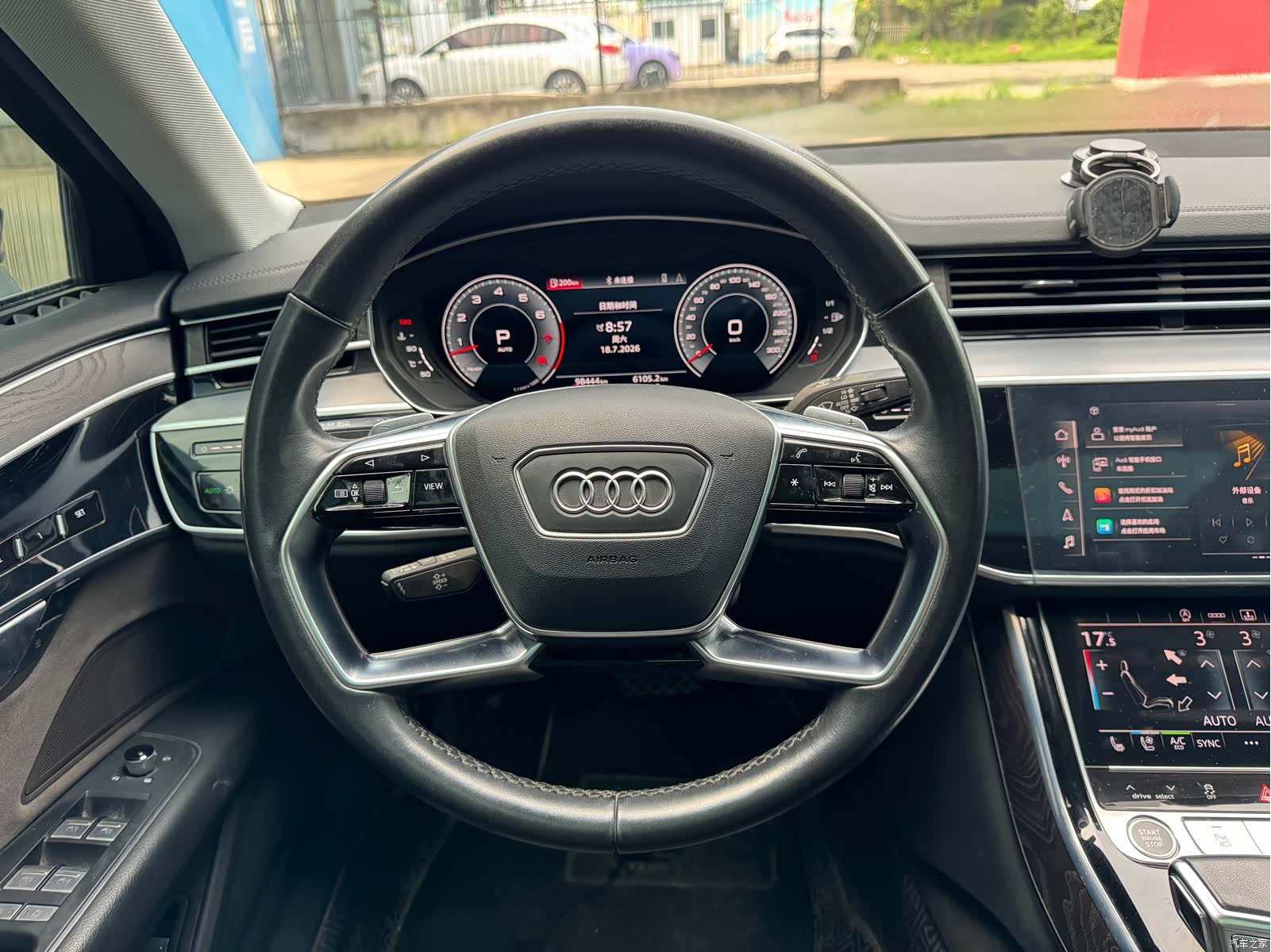 Audi A8L, 2022 все фото