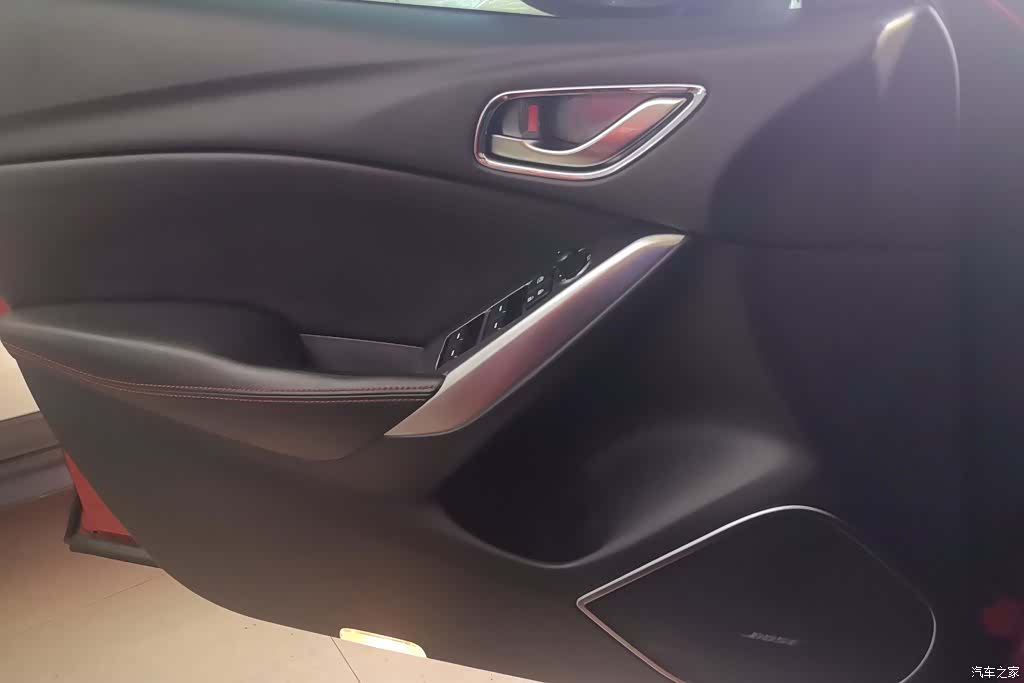 Mazda Atenza, 2015 7